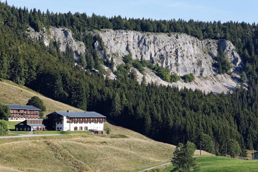 Hotel Club Le Risoux Bois-dʼAmont Kültér fotó