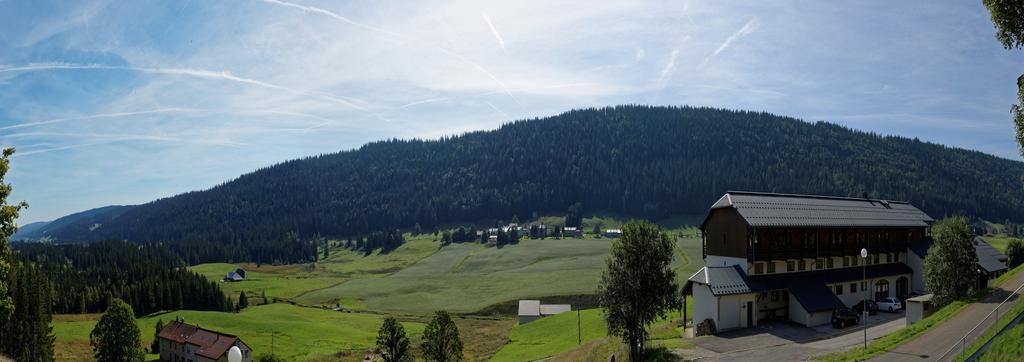 Hotel Club Le Risoux Bois-dʼAmont Kültér fotó