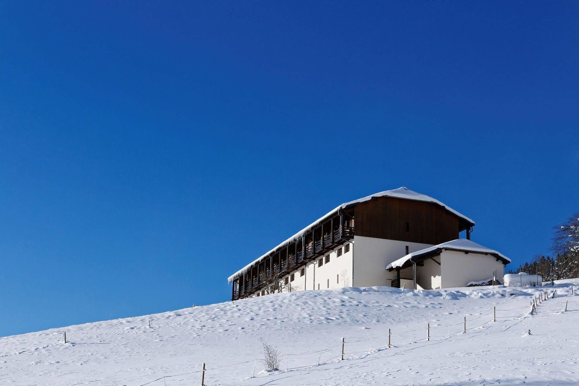 Hotel Club Le Risoux Bois-dʼAmont Kültér fotó