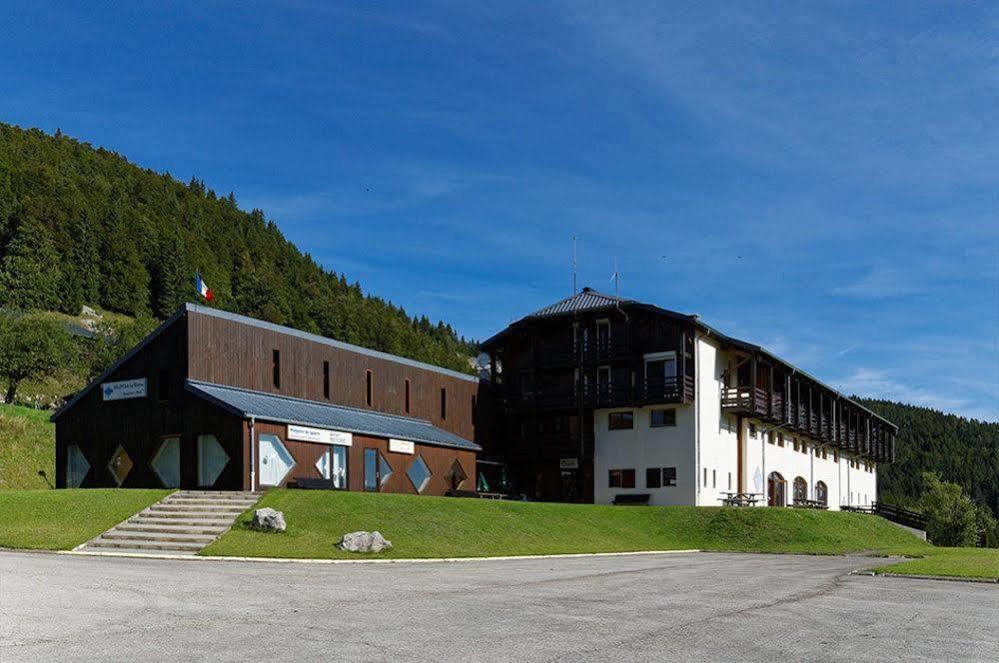 Hotel Club Le Risoux Bois-dʼAmont Kültér fotó