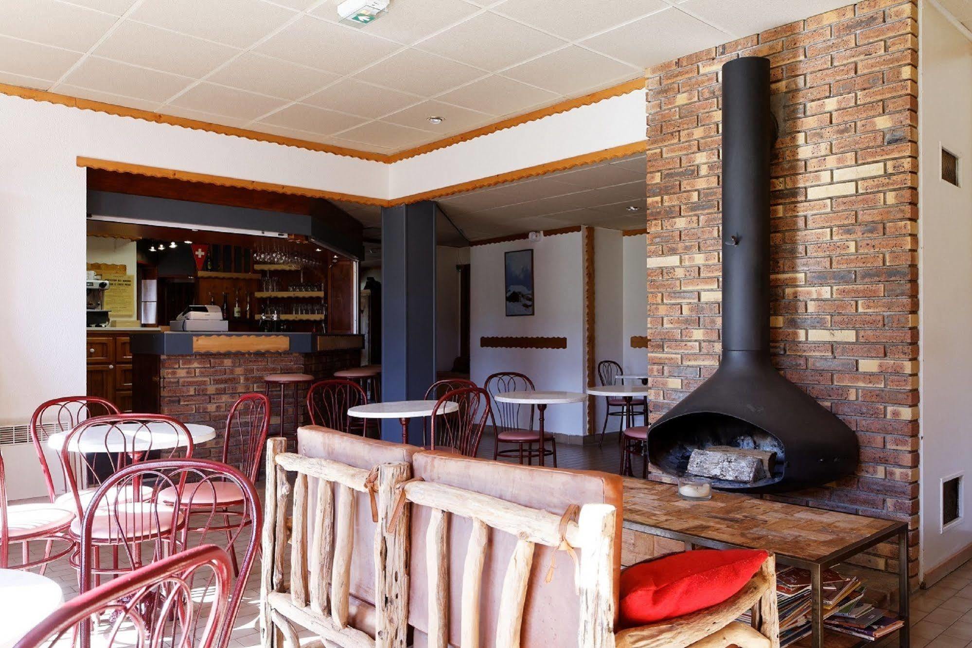 Hotel Club Le Risoux Bois-dʼAmont Kültér fotó